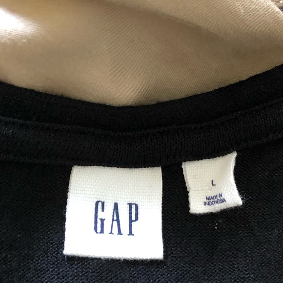 Sleeveless workout shirt! So soft and comfortable! - Picture 3 of 4